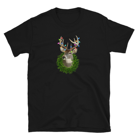 Christmas Whitetail Deer Buck Wreath T-Shirt S-3XL